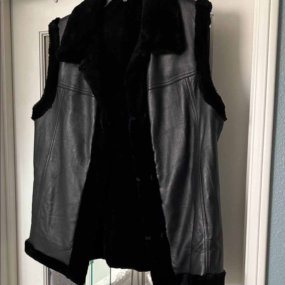 Women's Black Leather Vest with Faux Fur Trim